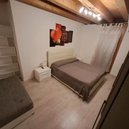 Central Luxury Garden Guest House Mestre Bagian luar foto