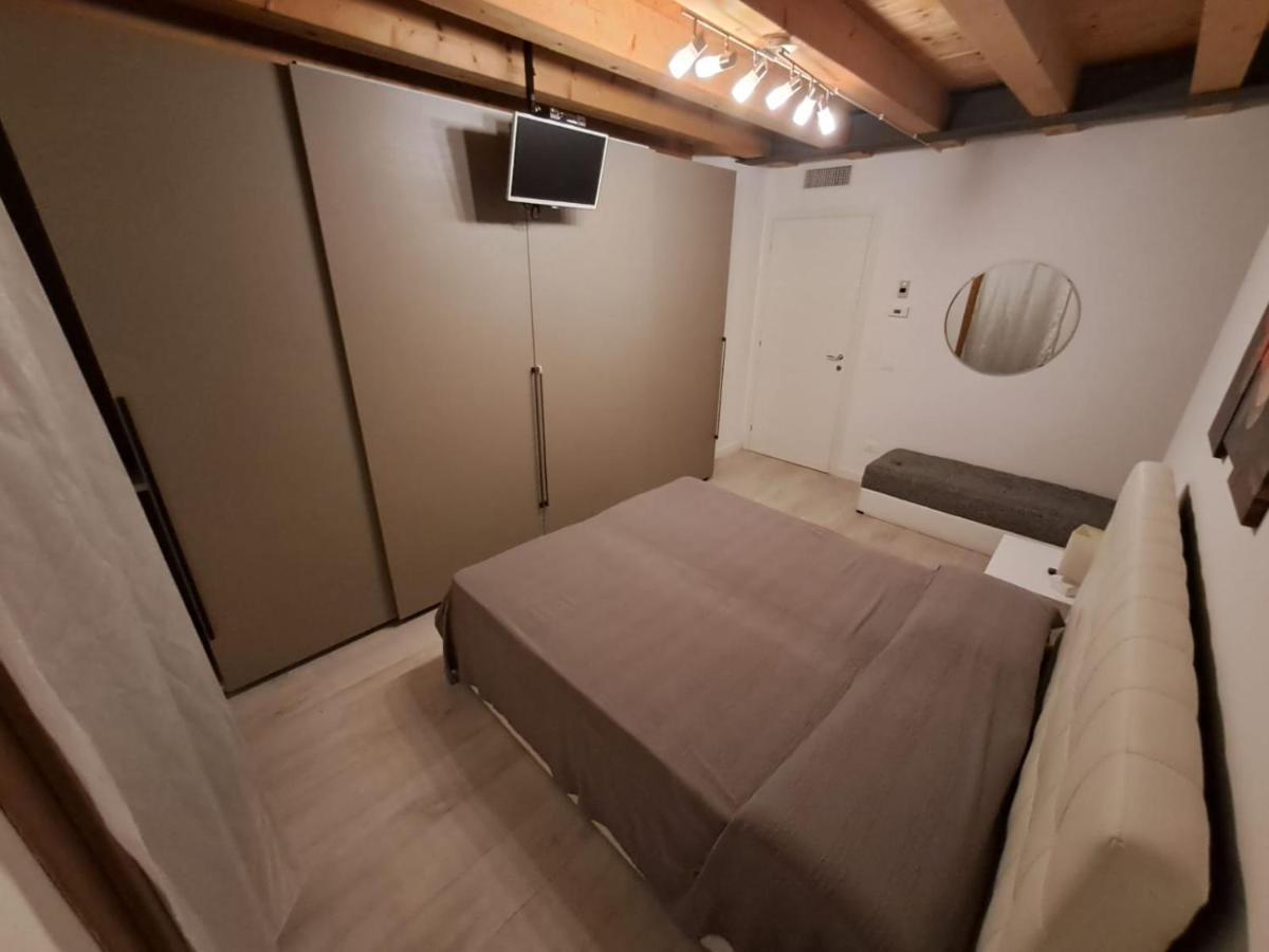 Central Luxury Garden Guest House Mestre Bagian luar foto