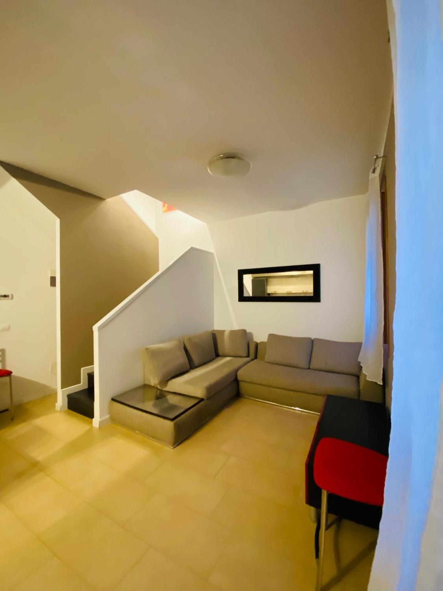 Central Luxury Garden Guest House Mestre Bagian luar foto